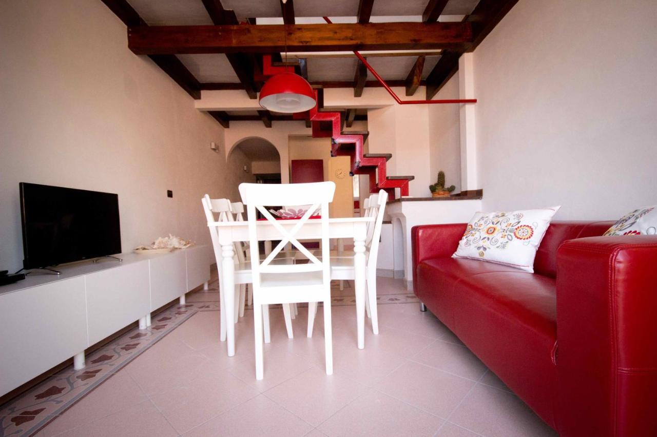 La "Casetta Rossa Del Borgo" Tropea Luaran gambar