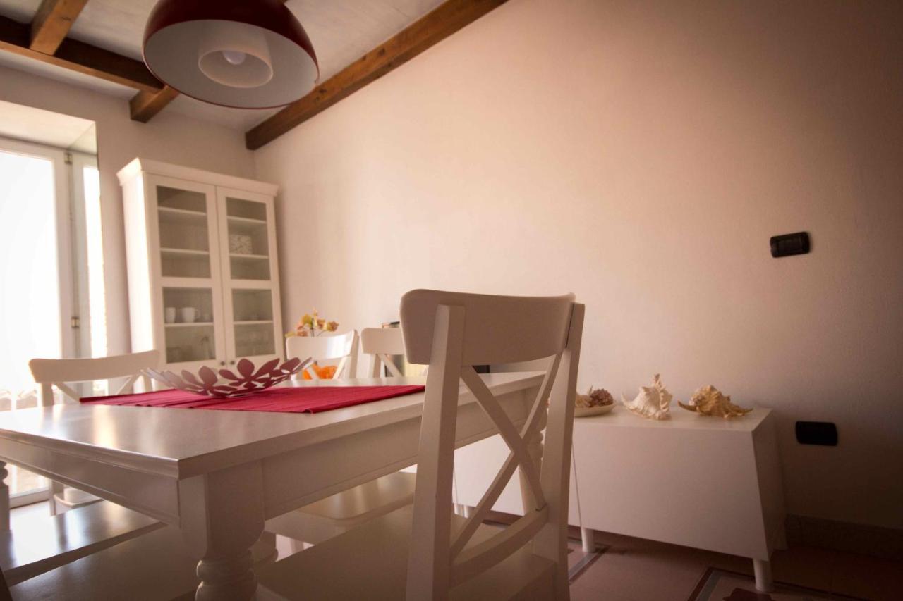 La "Casetta Rossa Del Borgo" Tropea Luaran gambar